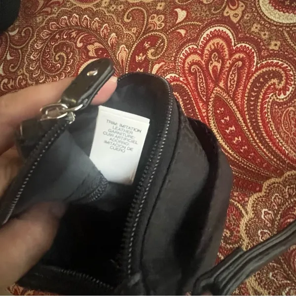 Tommy Hilfiger Wristlet Front Pocket Inner Zip Pocket Black Size Small - Image 5
