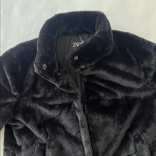 ZARA FAUX FUR SHORT FULL ZIP COAT JACKET in Black Sz Large - Image 6