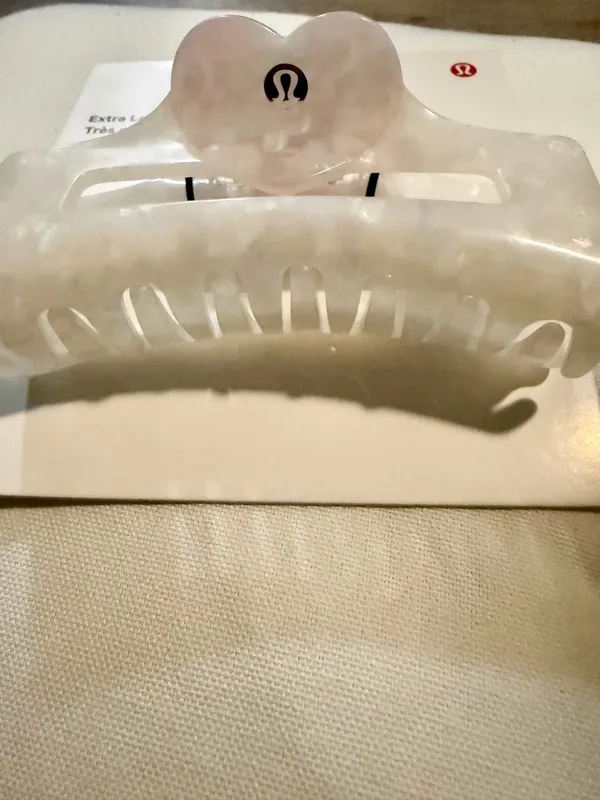 Lululemon Extra Large Claw Hair Clip *Heart Light Ivory/Pink Peony NWT - Image 5