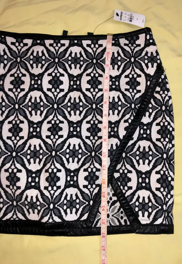 Express Mini Skirt - Image 6