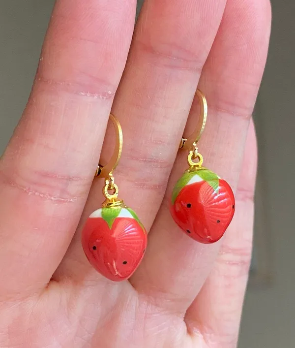 Handmade Kawaii retro fairy y2k ceramic strawberry earrings🍓🐛⭐️🌀 - Image 4