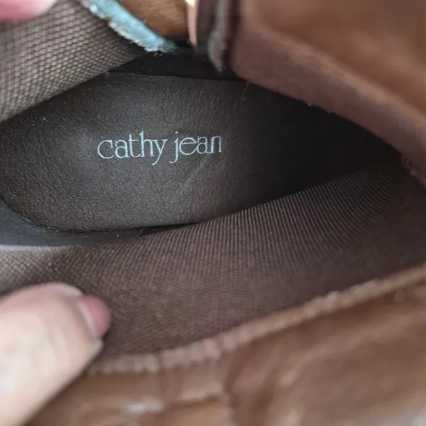 Cathy Jean brown booties size 10 - Image 6