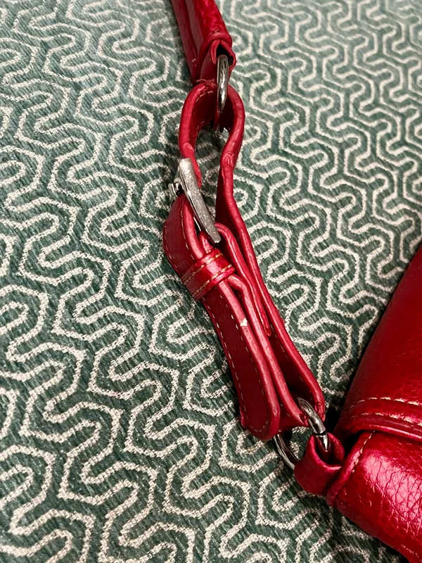 Red Jeweled Fashionable Handbag - Image 4