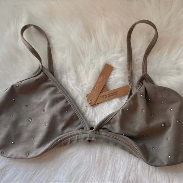 SKIMS G1 Outdoor Rhinestones Skimpy Triangle Bralette 4X BR-TRI-3529 desert - Image 2