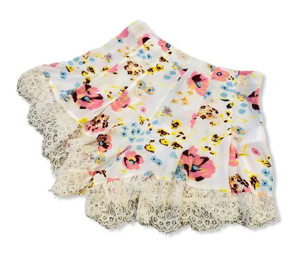 NEW Floral And Lace Shorts - Image 2