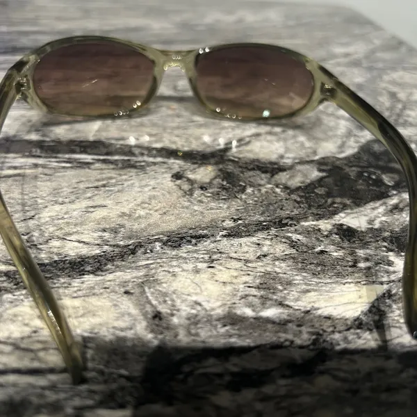 Stylish Green Sunglasses - Image 7