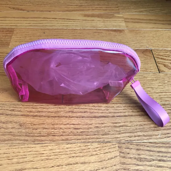 MAC Cosmetics Makeup Clear Polyurethane Pink Makeup Bag Pouch NWOT - Image 5