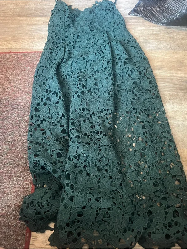 ASTR Green Lace Midi Dress - Image 10