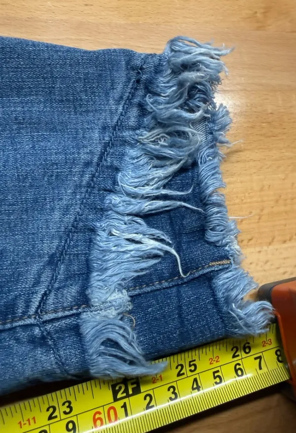 KanCan Mid Rise Distressed Fringe Hem Ankle Skinny Jeans Size 13 30 KC6204M - Image 8