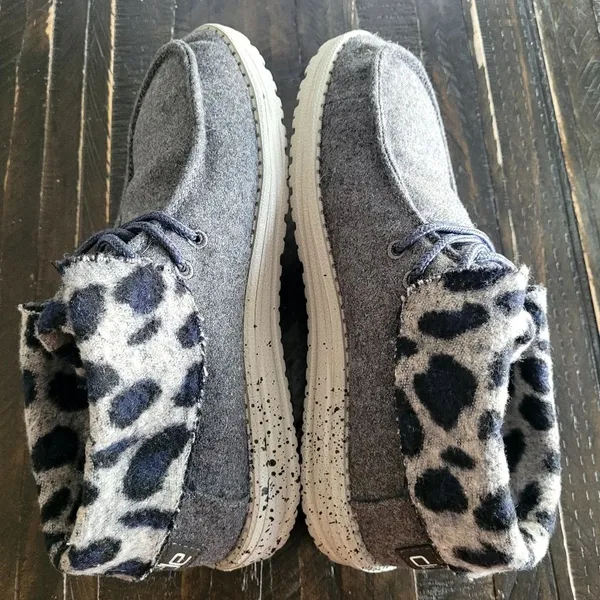 HEY DUDE BRITT Gray Cheetah Print Lining Shoes Women's Size 8 - Image 4