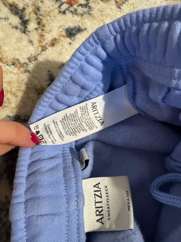 Aritzia Mega Cozy Sweatpants and sweatshirt - Image 6
