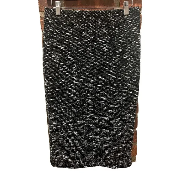 NWT Ann Taylor Marled Knit Pencil Skirt Black White Size 2 Work Office - Image 2