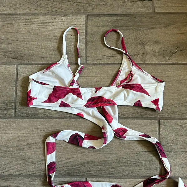 Wrap around bikini top Size L - Image 3