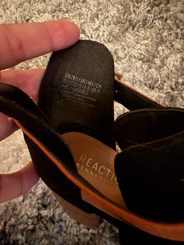 Kenneth Cole Super stylish heels size 7 🩷 - Image 9