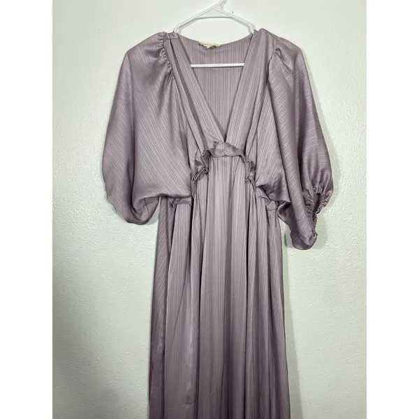 Vanilla Bay maternity long lilac V-neck pleated dress, size S - Image 5