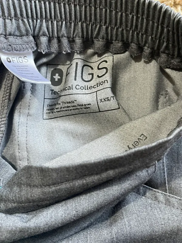 FIGS Yola Skinnys - Image 3