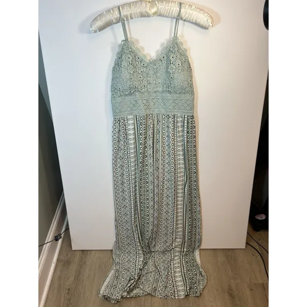 No Boundaries Juniors L (11-13) Green Geometric Lace V-Neck Strappy Maxi Dress - Image 14
