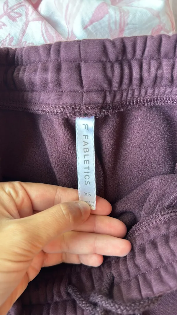 Fabletics sweat set - Image 5