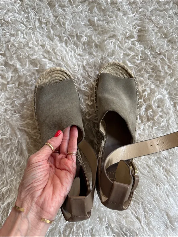 Marc Fisher MLADALYN sz 8.5 espadrille wedges mint condition - Image 3