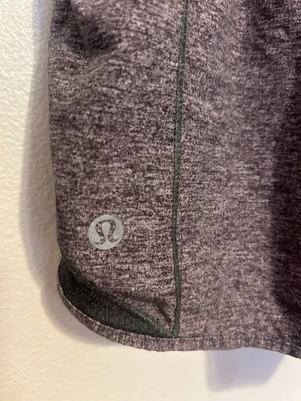 Lululemon Hotty Hot Shorts - heather gray - Image 3
