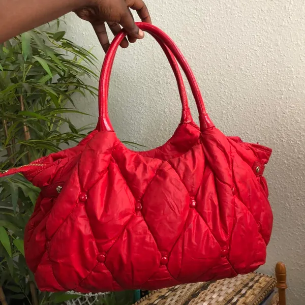 Kate Spade Coney Island Red Quilted Tufted Puffer Argyle Nylon Shoulder Hand Bag Purse Large Tote Zipper Closure - Image 2