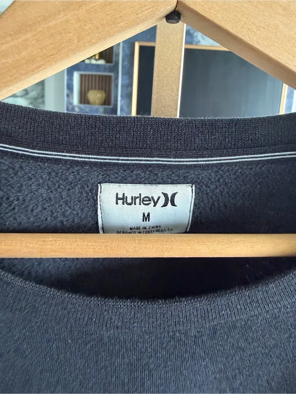 Hurley Black Crewneck‎ Sweatshirt - Image 3