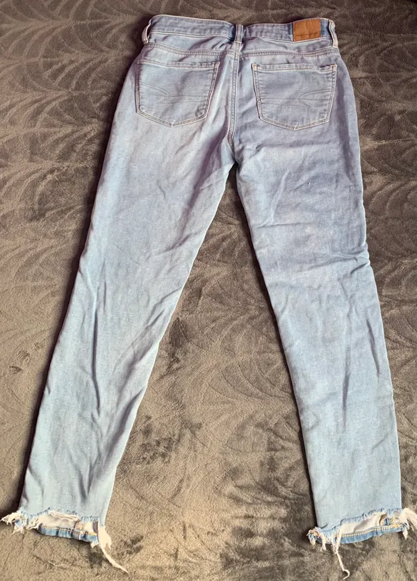 American Eagle Jeans - Image 2