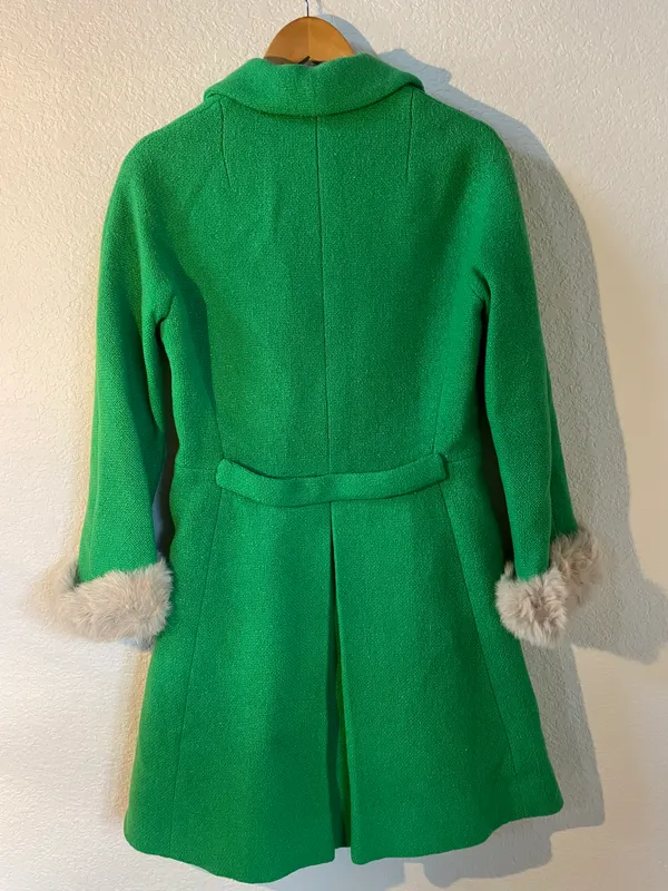 Vintage Green Coat With Fur Cuffs - Image 4