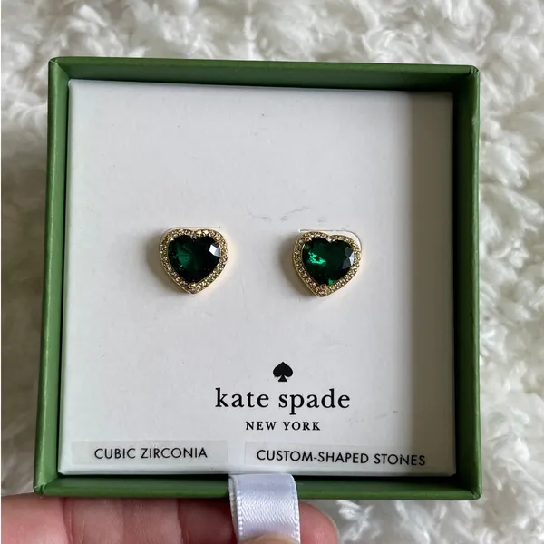 Kate Spade New York Green Heart Stud Earrings Gold Tone Cubic Zirconia NEW - Image 6