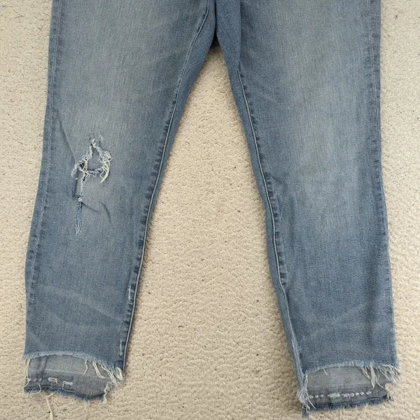 J Crew Slim Boyfriend Jean Women's Size 28‎ Light Wash Distressed Raw Hem Denim - Image 7
