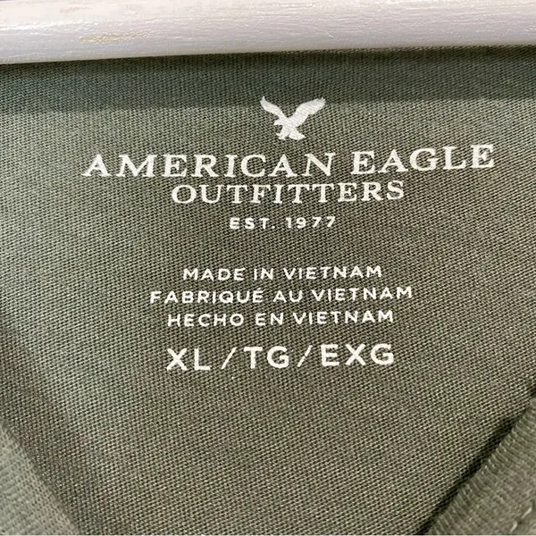 American Eagle Women’s Short Sleeve Basic Tee Shirt w/ Distressed Hem Green FLAW - Image 4