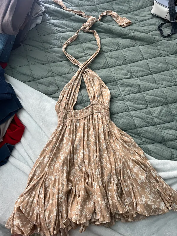 Boutique Floral Dress - Image 3