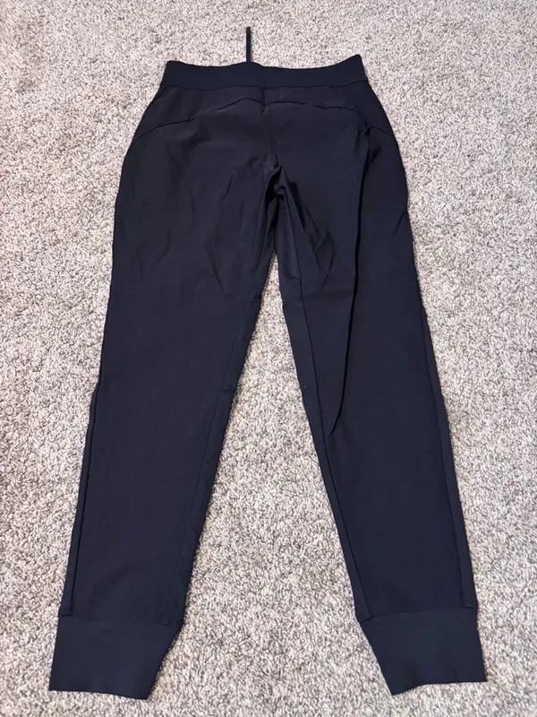 Athleta Headlands Hybrid Trek Joggers Size 4 - Image 4