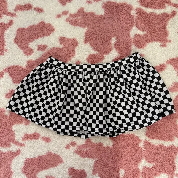 🔥🏁 BRAND NEW Race Day Baddie 5-Piece Set – Checkered & Neon Yellow Medium 🏁🔥 - Image 11