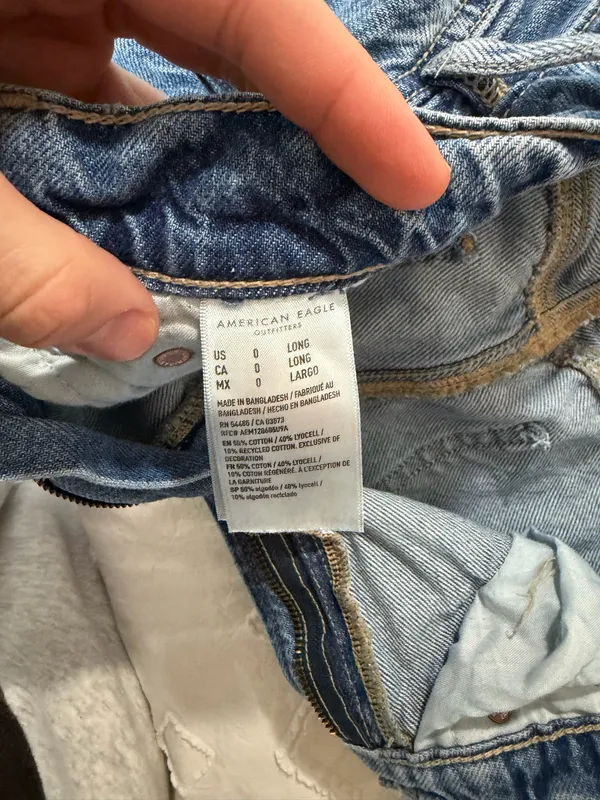American Eagle Jeans - Image 4