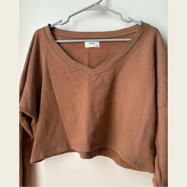 Joah Brown Long Sleeve! - Image 2