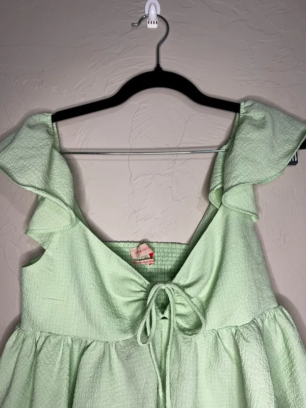 Urban Outfitters Keyhole Babydoll Ruffle Tie-Front Green Peplum‎ Crop Top - Image 3