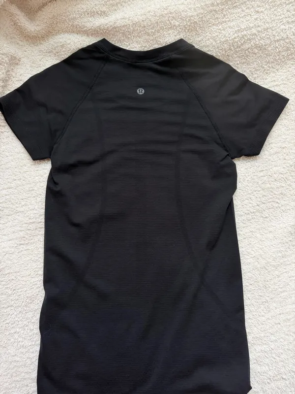 Lululemon Swiftly Tech - Image 3