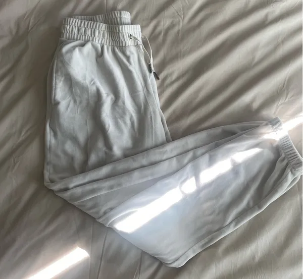 Velvet White Joggers Forever 21 - Image 2