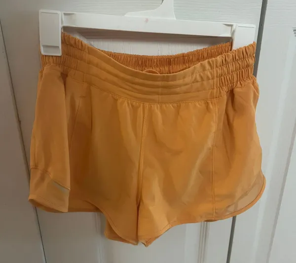 Lululemon Hotty Hot Shorts - Image 3