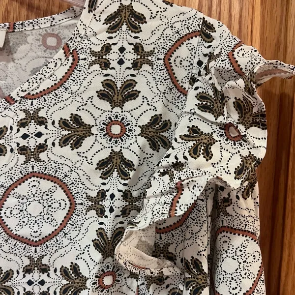 LOFT Medallion Print Ruffle Shoulder Bubble‎ Hem Long Sleeve Blouse Top Size XL - Image 9