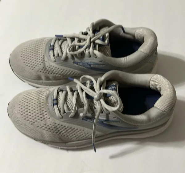 Brooks Adiction 14 Narrow 2A
Grey/Blue 8.5 - Image 2