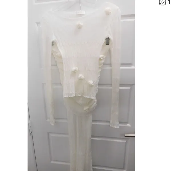 Meshki 2 Piece Set White Stretchy Knit Top And Long Maxi Skirt sz S - Image 3