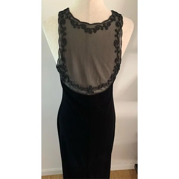 Maurices Black velvet Maxi long dress size 8 stylish wedding gust black tie - Image 3