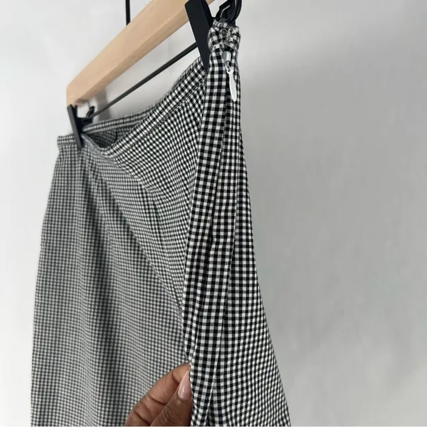 Petite Sophisticate Gingham‎ Stretch Cotton High Rise Embroidered Crop Pant 10 - Image 5