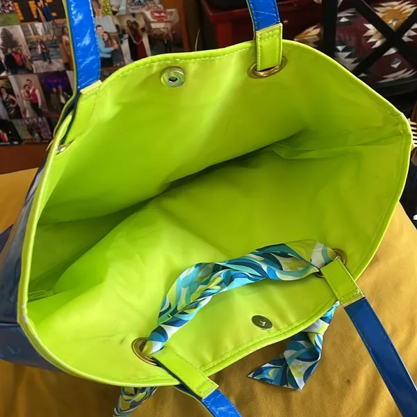 Taylor Swift By Blue and Green Vinyl Tote With Ribbon Vintage and Rare - Image 4