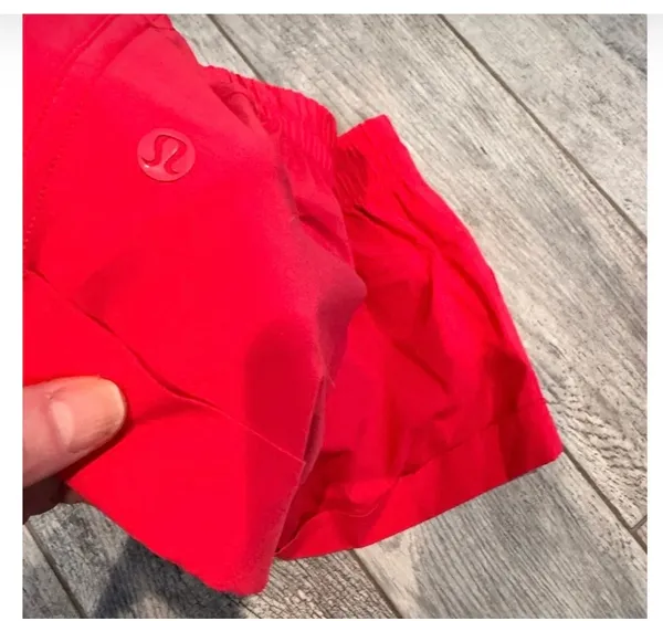 Lululemon hot pink size 4 - Image 3