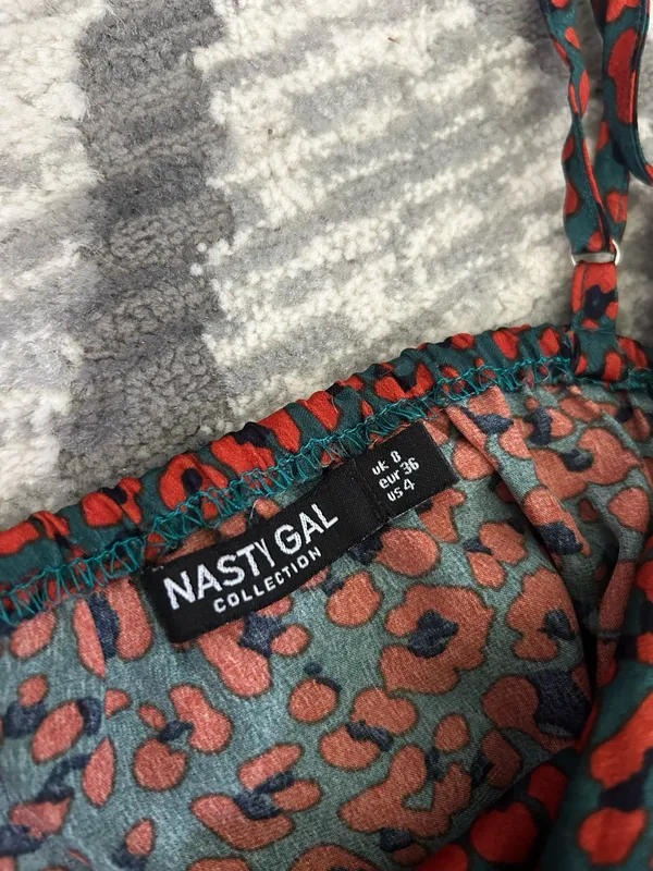 Nasty Gal Top Leopard Print Satin Cowl Neck - Image 2