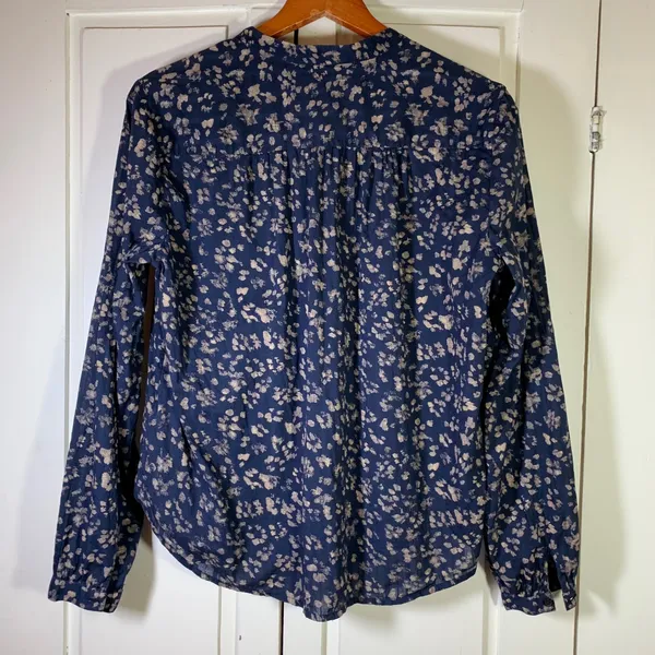 Gap Navy Blue Tan Abstract Print Shirred‎ Popover Cotton Blouse Medium Church - Image 9