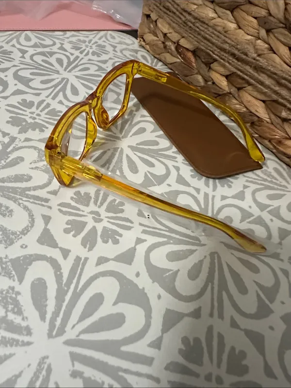 LadiesYellow translucent Frame Reading Glasses +2.75 NWT Yellow - Image 3